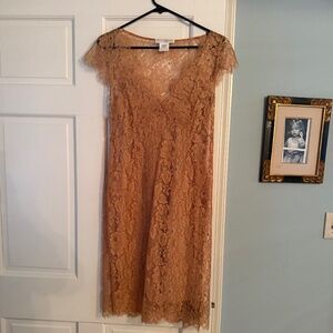 Collette Dinnegan peach French lace dress fits US4